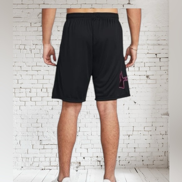 Under Armour Mens Black Shorts Small NWT | Lightweight Performance Athletic Fit - Picture 2 of 3